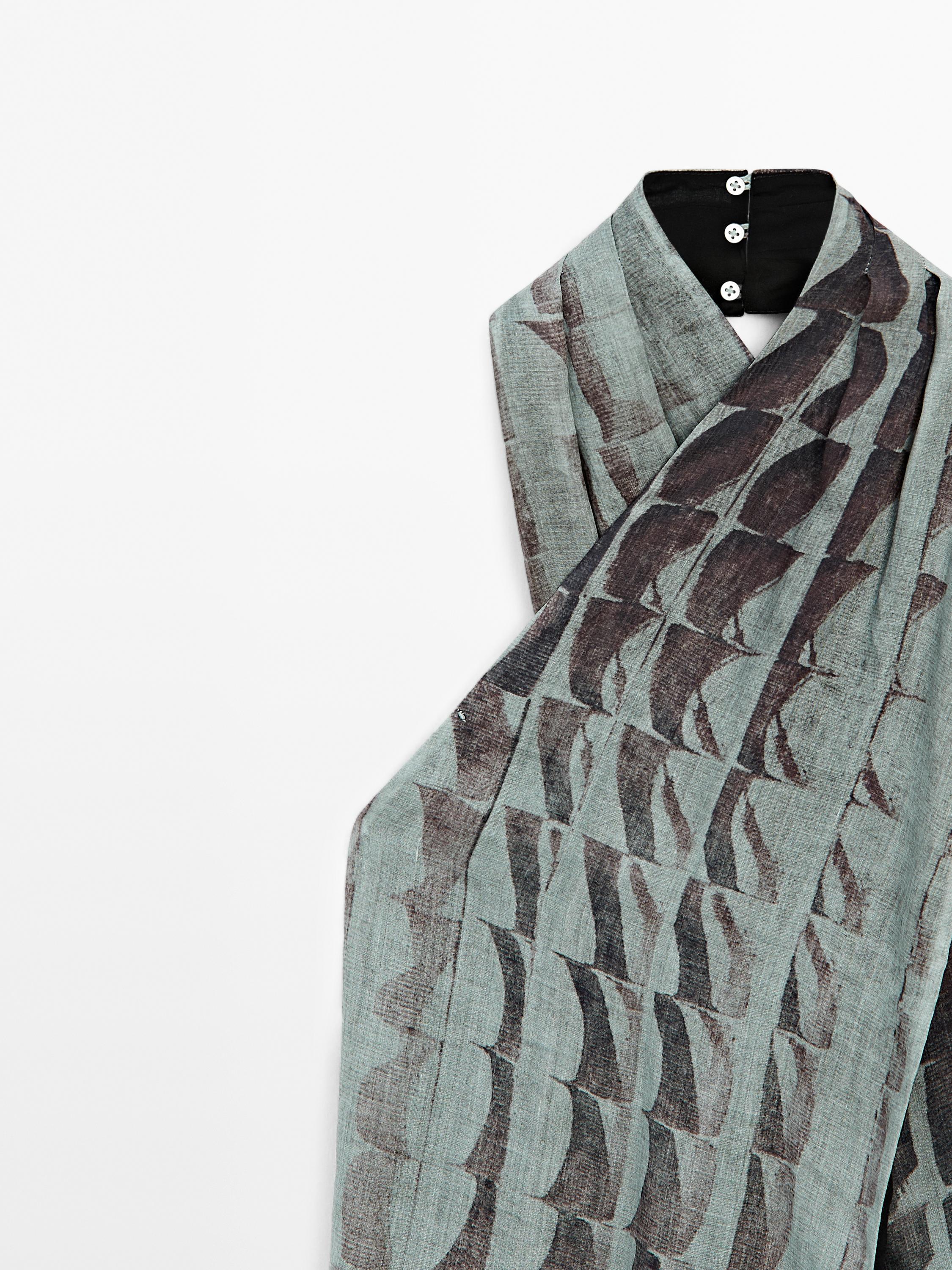 Print top with surplice neckline